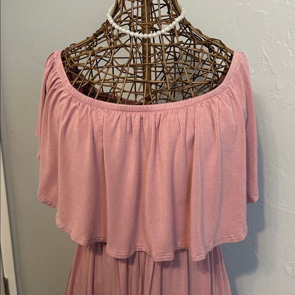 Sweet Lovely size medium women’s maxi dress w/ pockets. Blush. On/off shoulder - Picture 2 of 10
